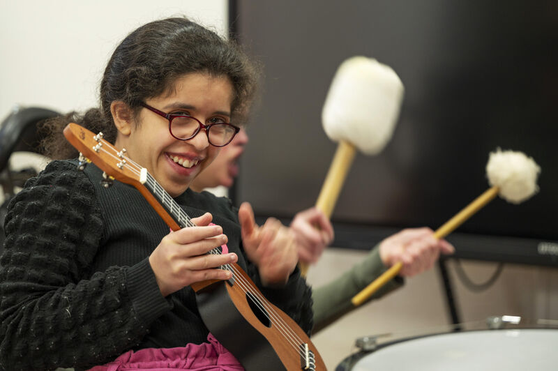 37 scholen voor speciaal onderwijs ontvangen gratis muziekinstrumenten 