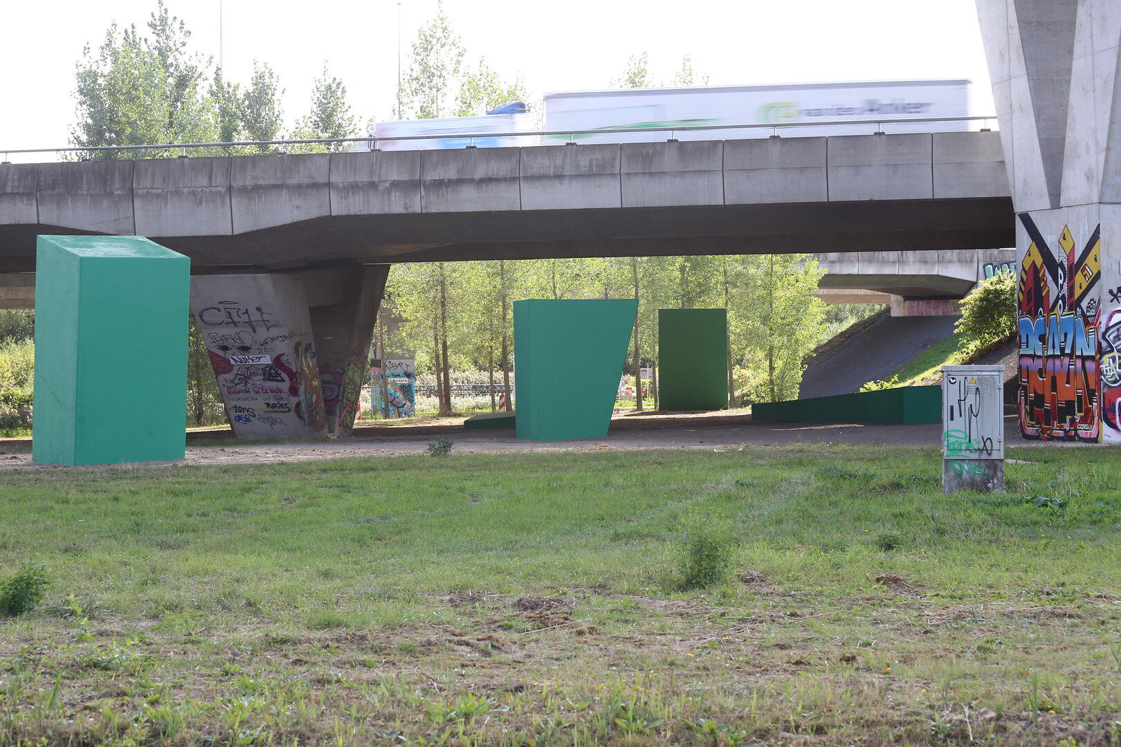 Kunstwerk Groene Passage bij knooppunt De Hogt 