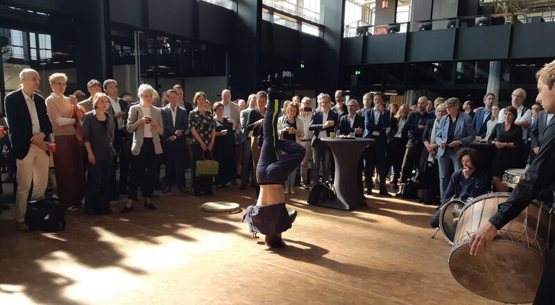 Minister van Engelshoven presenteert uitgangspunten in LocHal