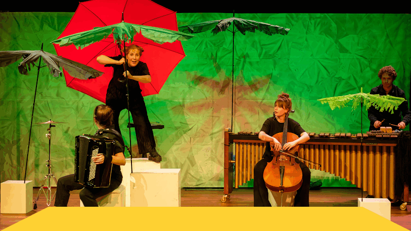 Speels kennismaken met klassieke muziek in een theaterjasje